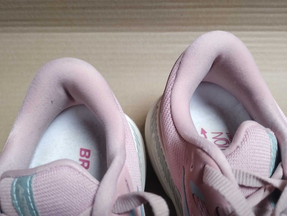 buty do biegania biegowe 40,5  Brooks Adrenaline  23