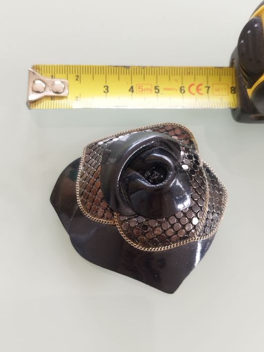 Lindo broche Versace . Estado muito bom.