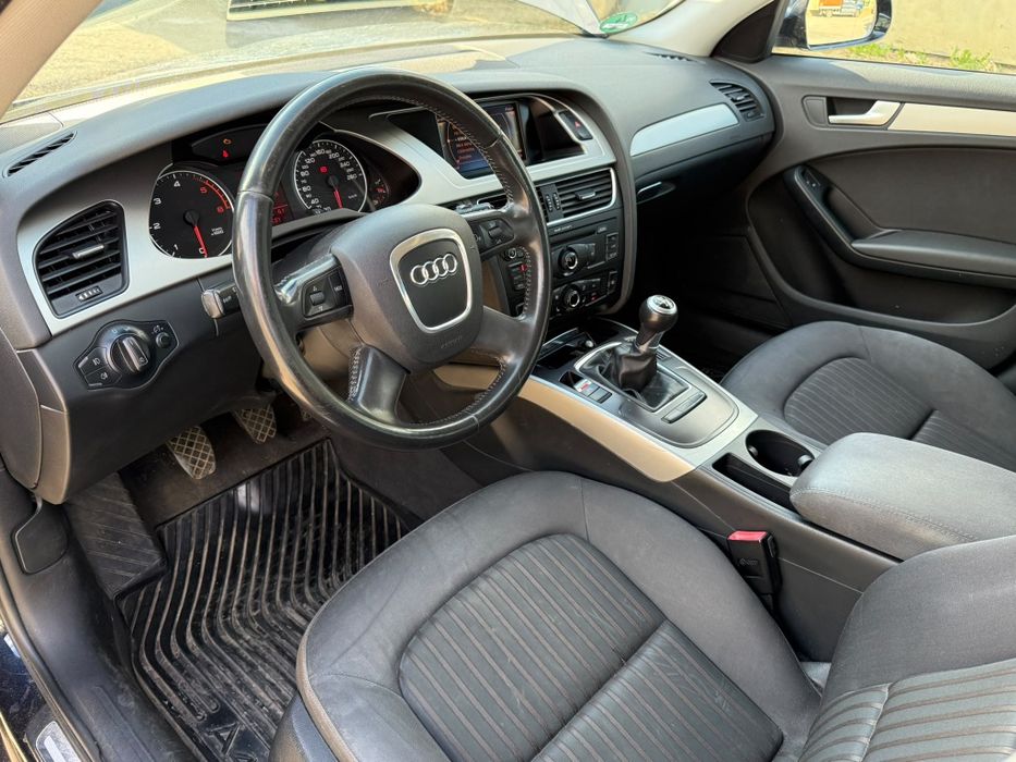 Audi A4 2.0 TDI Xenon Led Klimatronik Tempomat Serwisowana