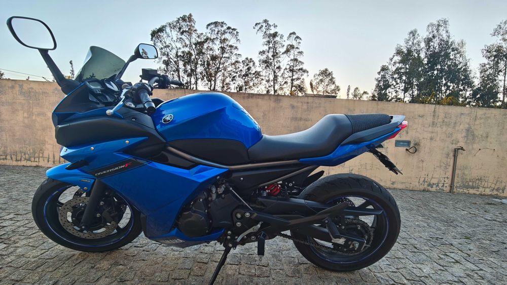 Yamaha XJ6 Diversion F de 2015, apenas 20500km