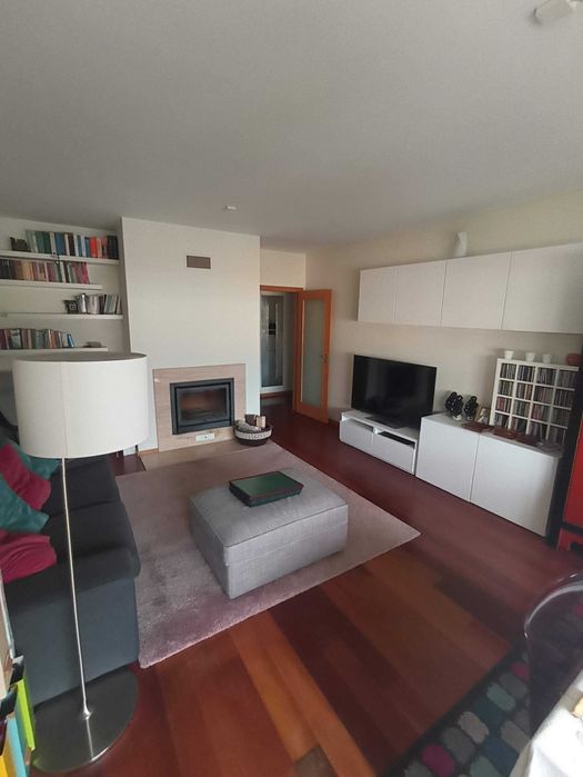 T2 - Rua Amigos do Porto - Monte dos Burgos