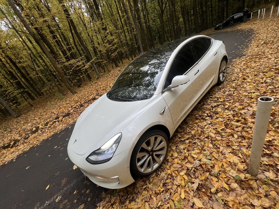 Tesla Model 3 2018
