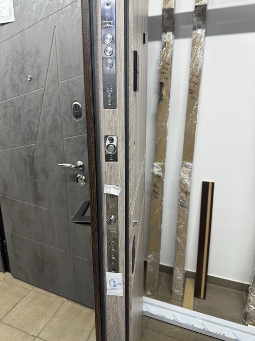 Двері металеві нестандартних розмірів