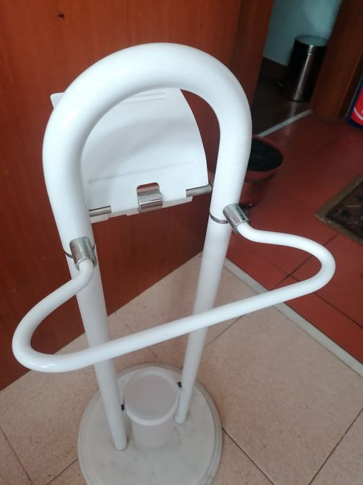 Suporte de papel higiénico