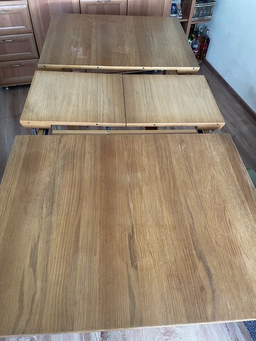 Stół drewniany rozkladany