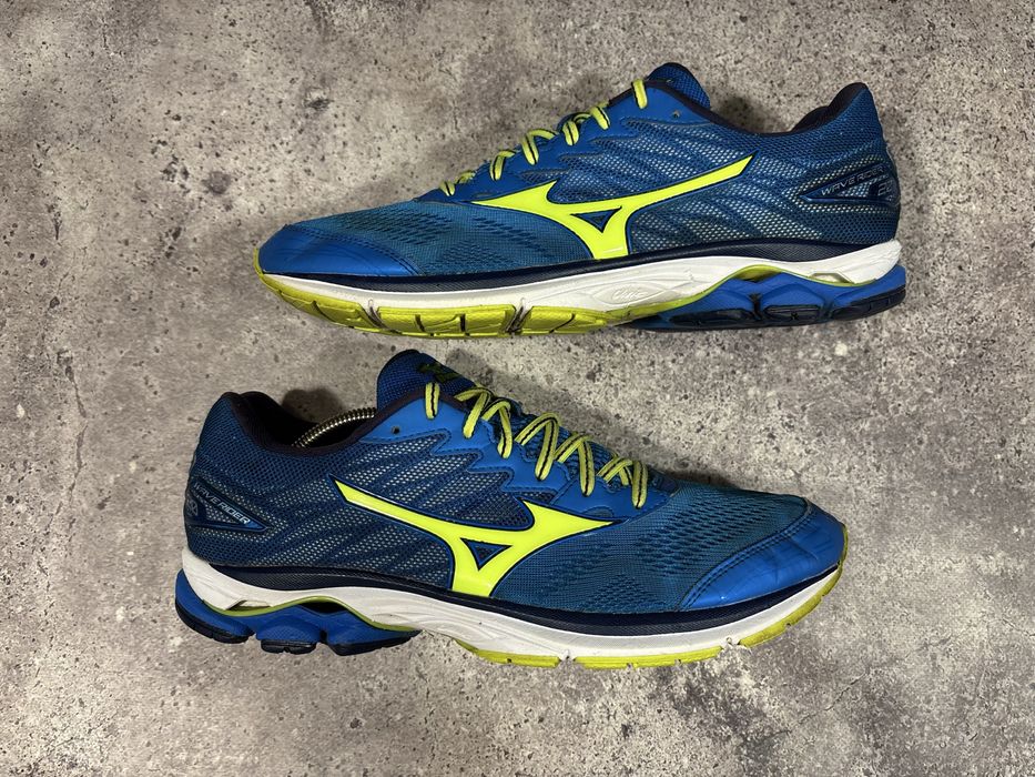 Кросівки Mizuno Wave Rider 20  44,5 р
