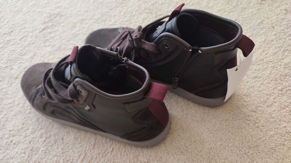 Geox buty dla chlopca nubuk wodoodporne Amphibiox Respira rozm 39