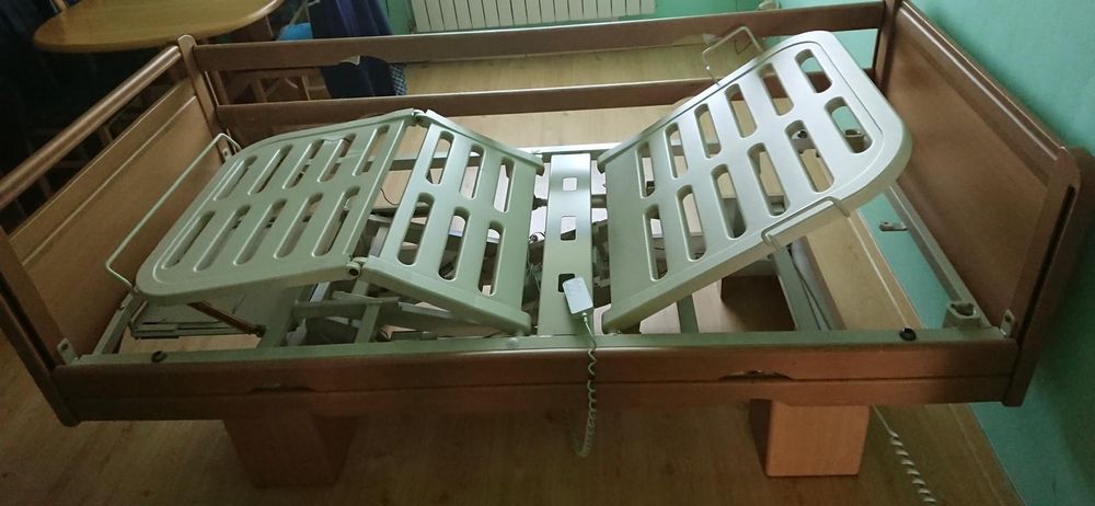 Łóżko rehabilitacyjne elektryczne