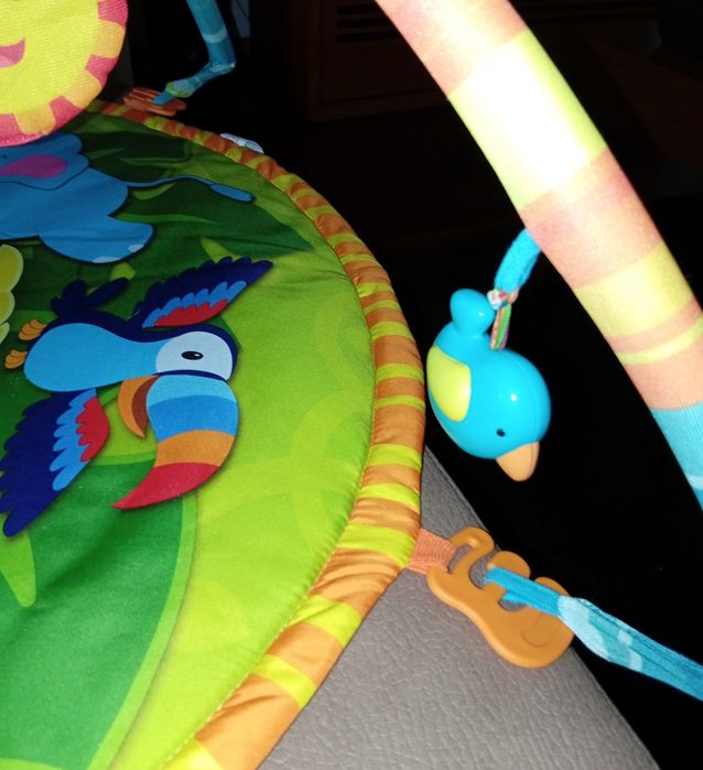 Tapete de actividades para bebé