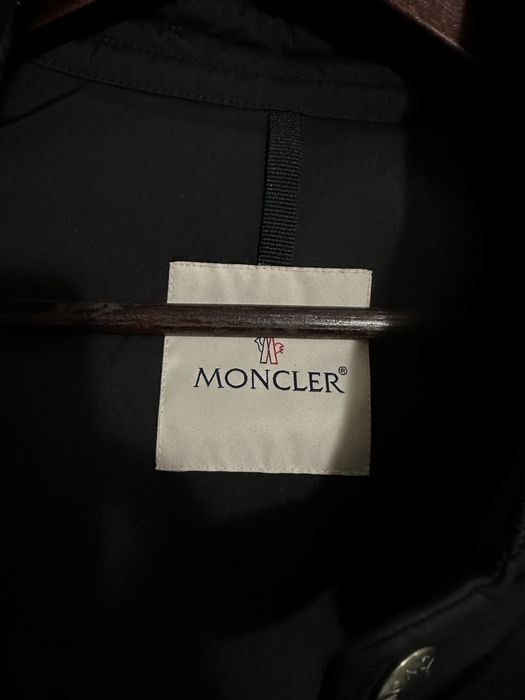 Bezrekawnik Moncler