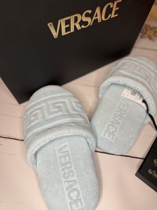 Подарункові тапочки Versace