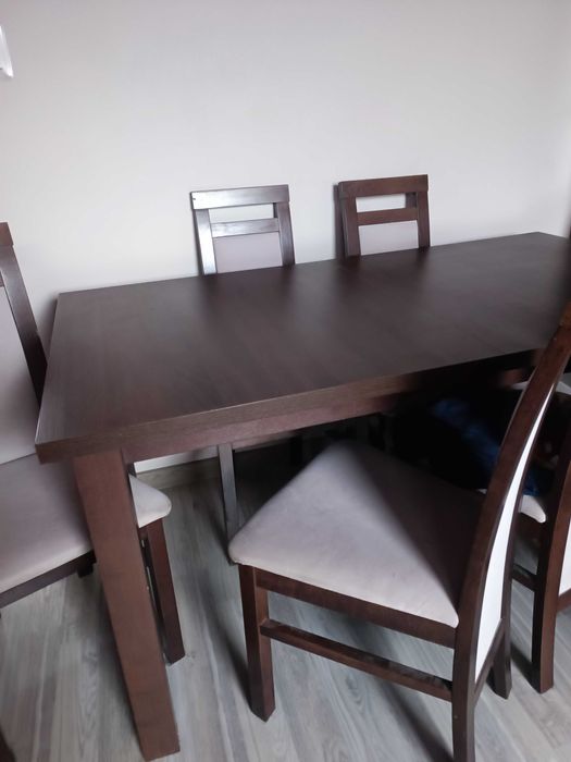 Stół i 6 krzeseł