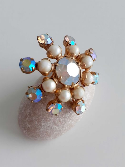 Broszka vintage płatek śniegu kryształki aurora borealis