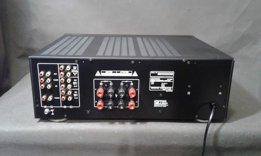 KENWOOD KA-7020, wzmacniacz stereo