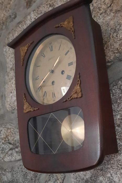Relógio de parede Reguladora