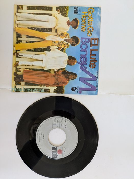 Vinil- Carlos do Carmo, Rui Veloso, Patrick Hernandes , Gipsy King's, Chicago , BoneyM, Graham Nash
