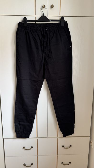 Spodnie męskie czarne jogger Reserved XL
