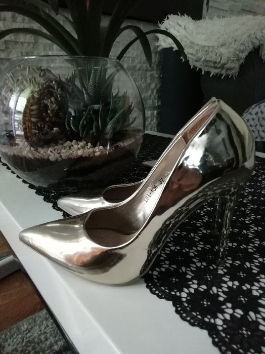 Szpilki eleganckie