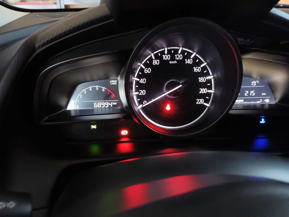 Mazda CX3 sprzedam 2019