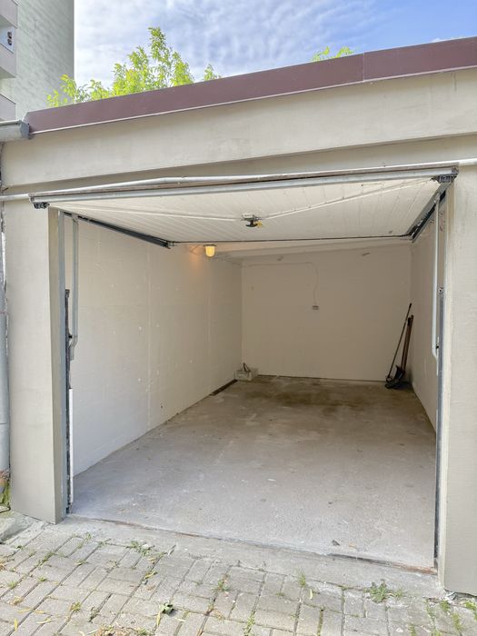 Garaż Gdynia ul. Boh. St.Warsz.-Sprzedam-ODNOWIONY!