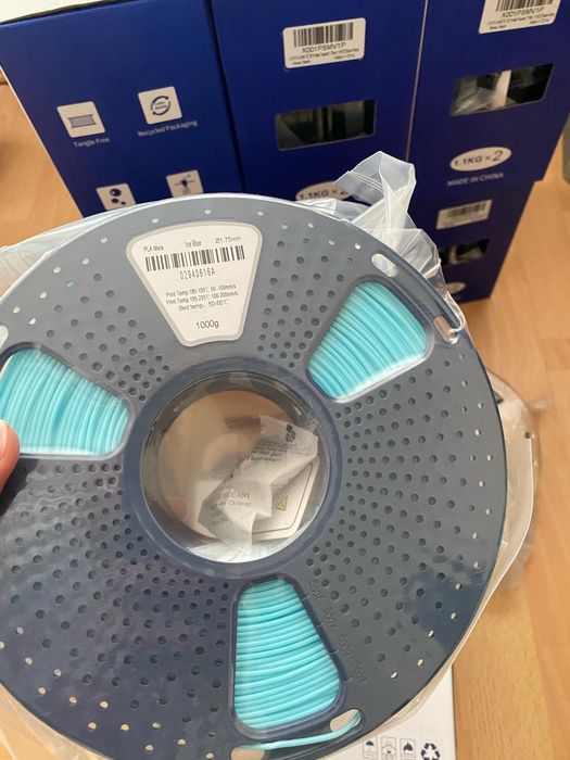 Filament 3D 1,75mm PLA/PETG/MATTE 1 kg różne kolory.