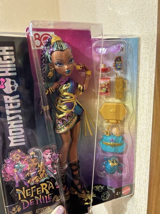 Monster High Nefera De Nile Doll, Royal Mummy in Dress