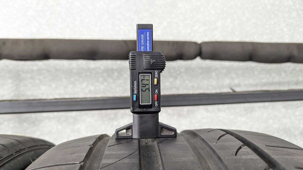 Шини 275/40 R19 105Y Tracmax X-privio TX3