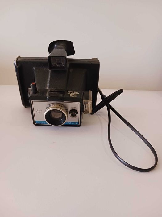 4  Polaroid (máquinas fotográficas instantâneas)