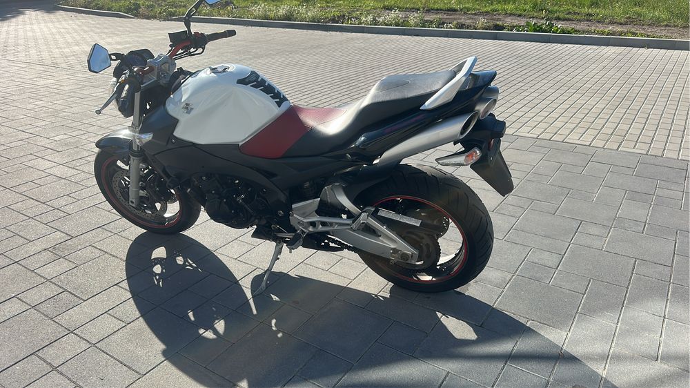 Продам Suzuki gsr 600