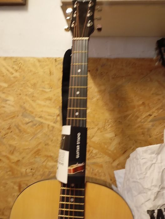 Czar gitarowych instrumentów ,  nowa gitara