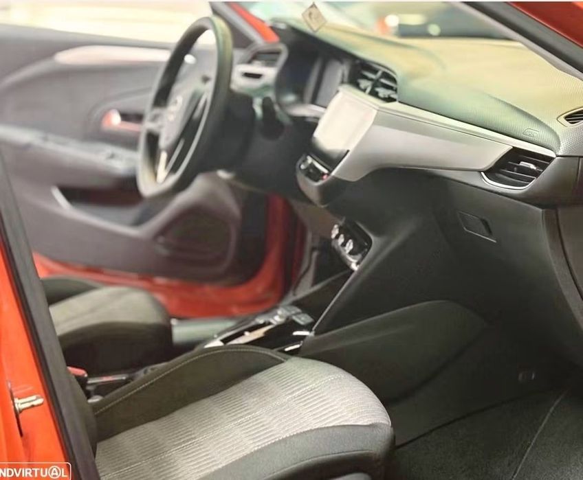Disponível Carro elétrico para TVDE