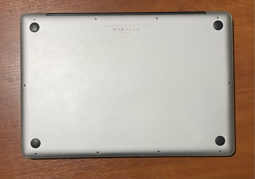 Ноутбук MacBook A1286 15.4"/4GB RAM/500GB HDD/i5CPU! N2141