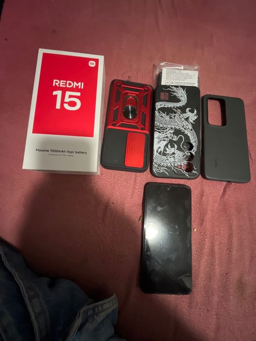 Sprzedam telefon Redmi 15 8/256. Cena:350.