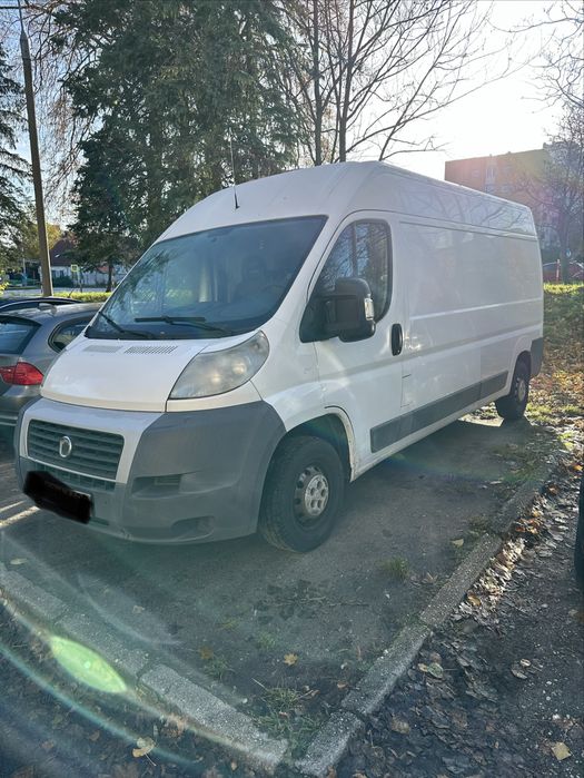 Wynajem Busa Fiat Ducato paka 3,7m długości