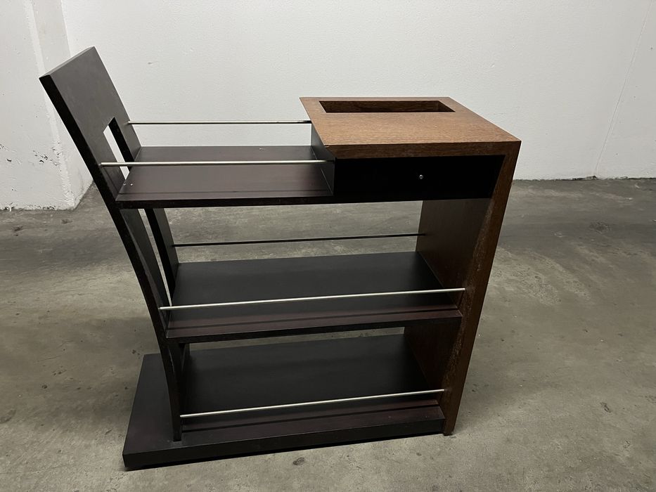Bar para bebidas e copos com rodas