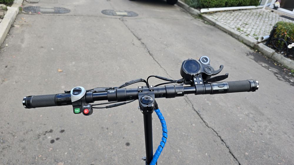 Продам Электросамокат