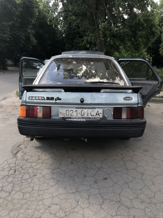 В продаже форд сиера 2.0