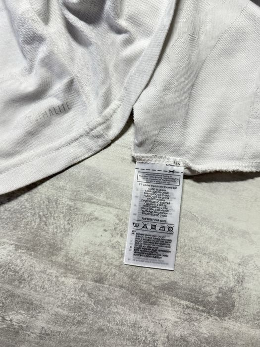 Спортивна футболка Adidas Performance FREELIFT camo L-XL