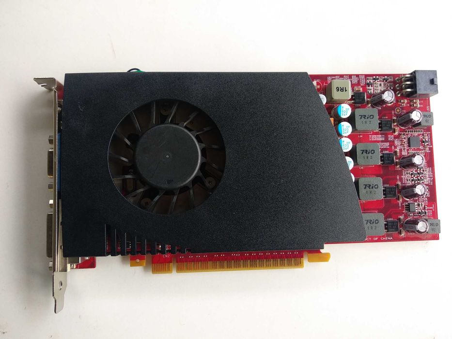 рабочая видеокарта Nvidia Gigabyte GT450 однослотовая без вмешательств