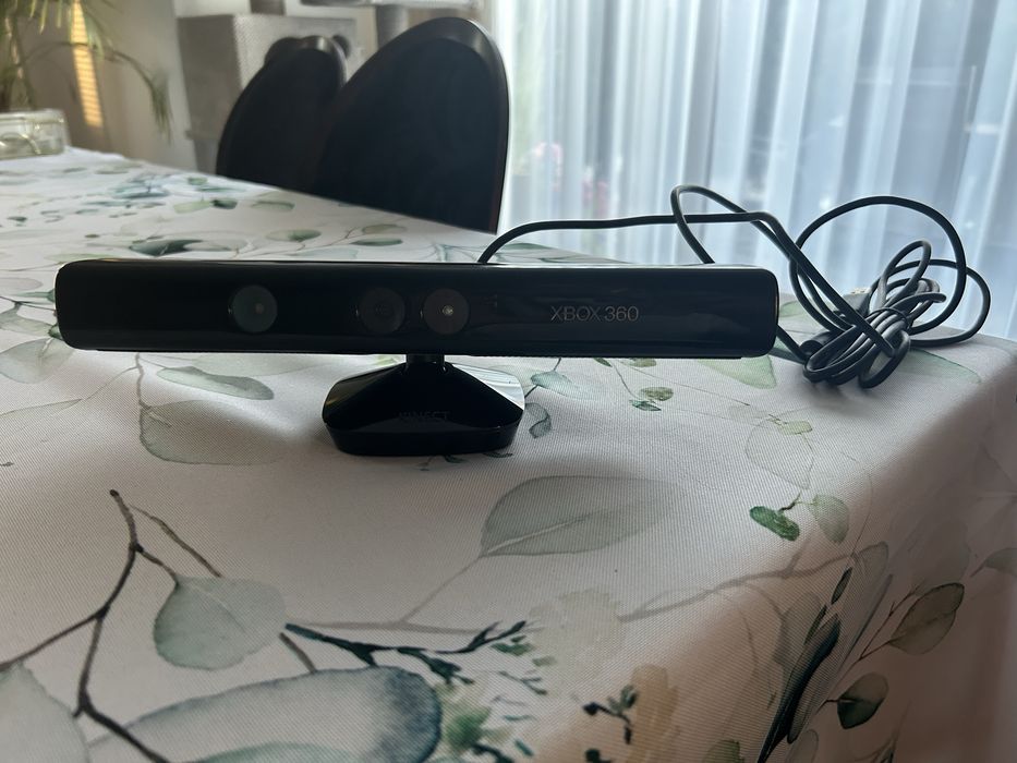 Kinect Xbox 360 – ory naginalny czujnik ruchu na bo