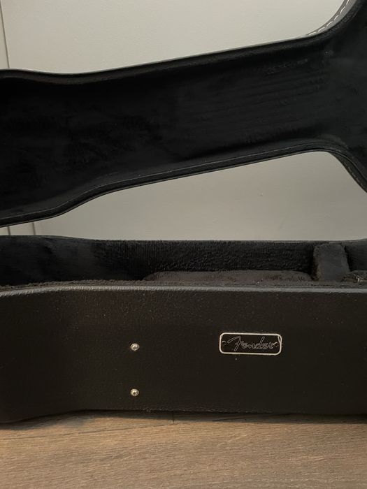 Hard case guitarra