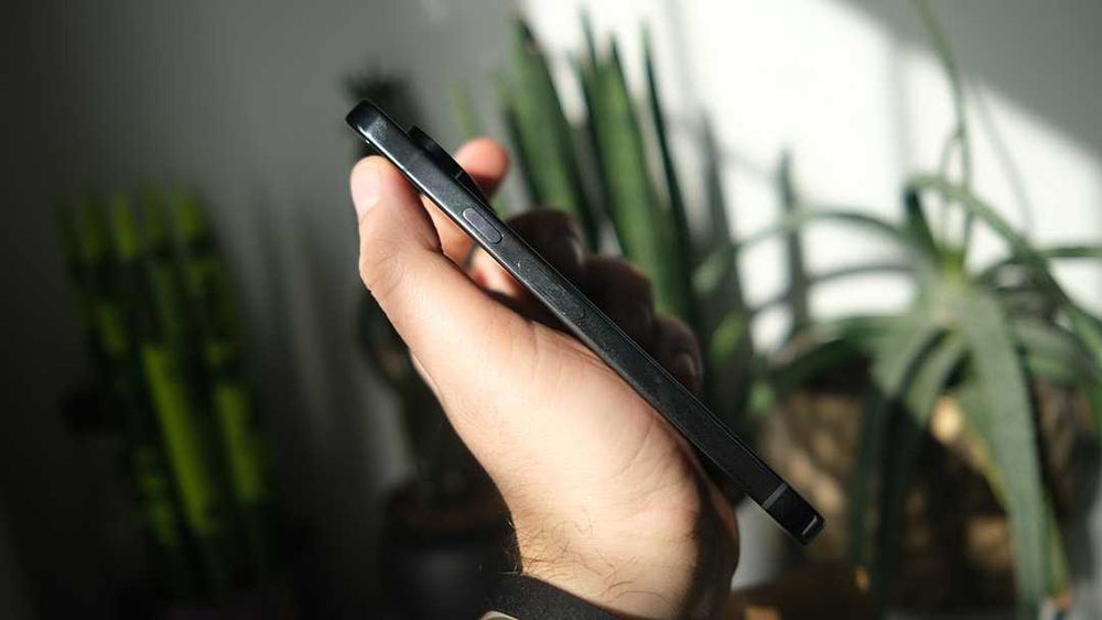 Google Pixel 10 Pro XL 16/256GB Obsidian Neverlock Фізична сімкарта