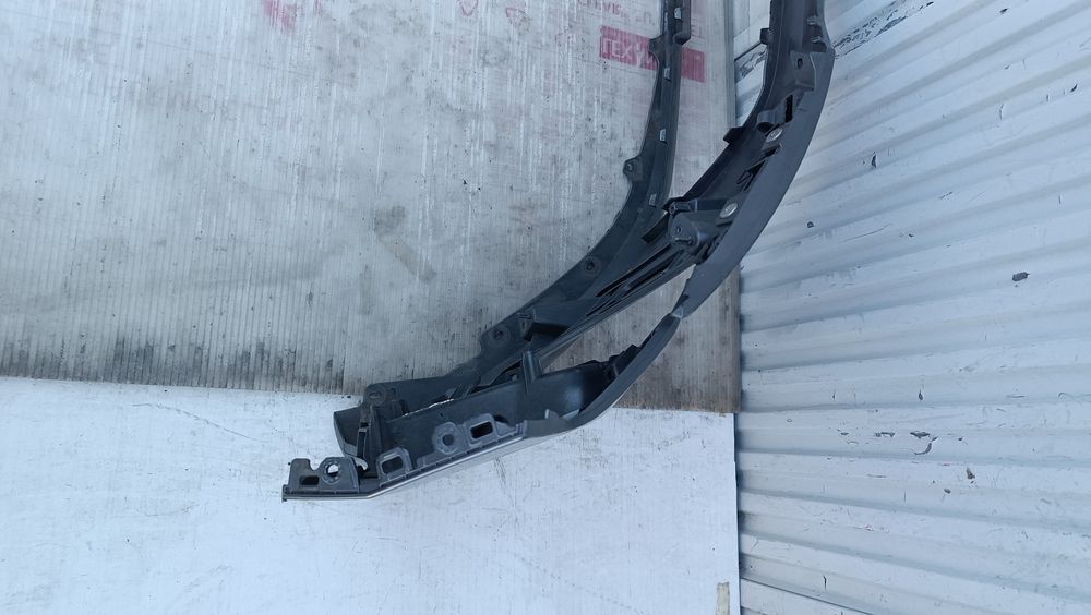 Vendo parachoque de frente Mitsubishi Colt, Renault Clio 5 ano 2023/25