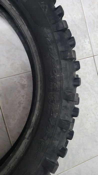 Pneu Pirelli 140/80-18 Enduro (usado)