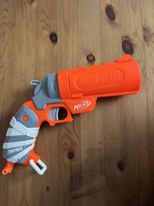 Nerf Fortnite com 1 dardo