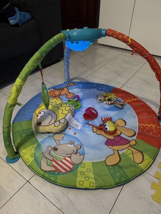 Parque/ tapete atividades para recen nascido