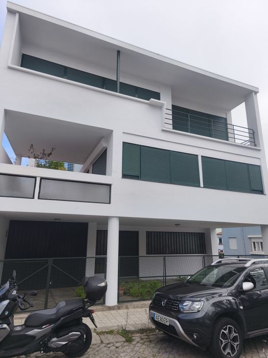 Moradia única no Porto ( obra do arquiteto Viana de Lima