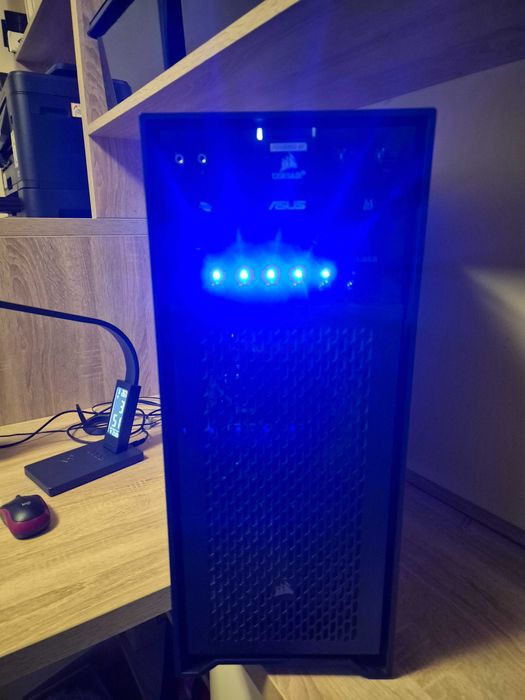 Komputer stacjonarny używany w doskonałym stanie