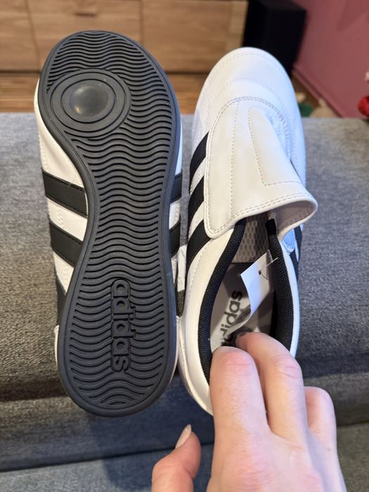 Damskie Adidaski marki Adidas cudo roz 39