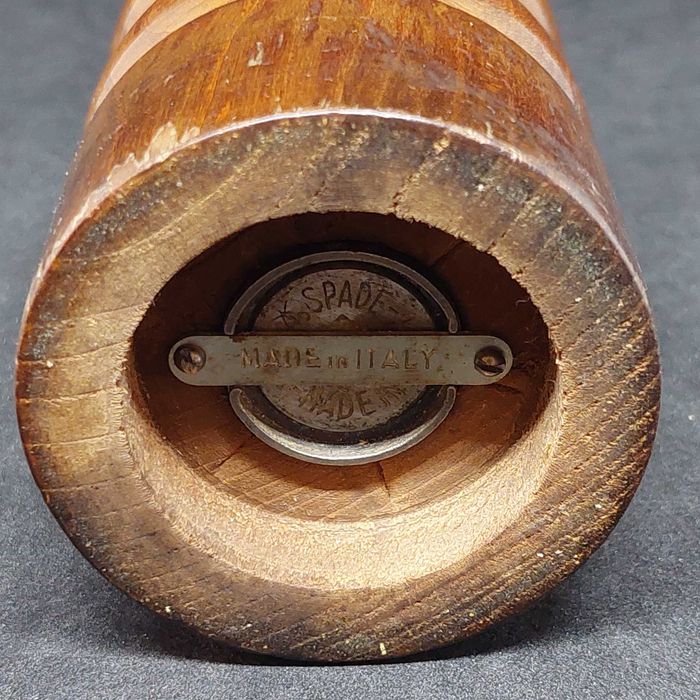 БОЛЬШАЯ перечница ZASSENHAUS ГЕРМАНИЯ измельчитель для специй ИТАЛИЯ